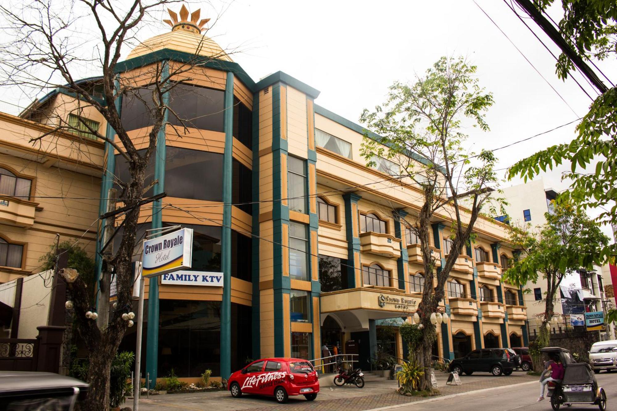 Crown Royale Hotel Balanga Extérieur photo