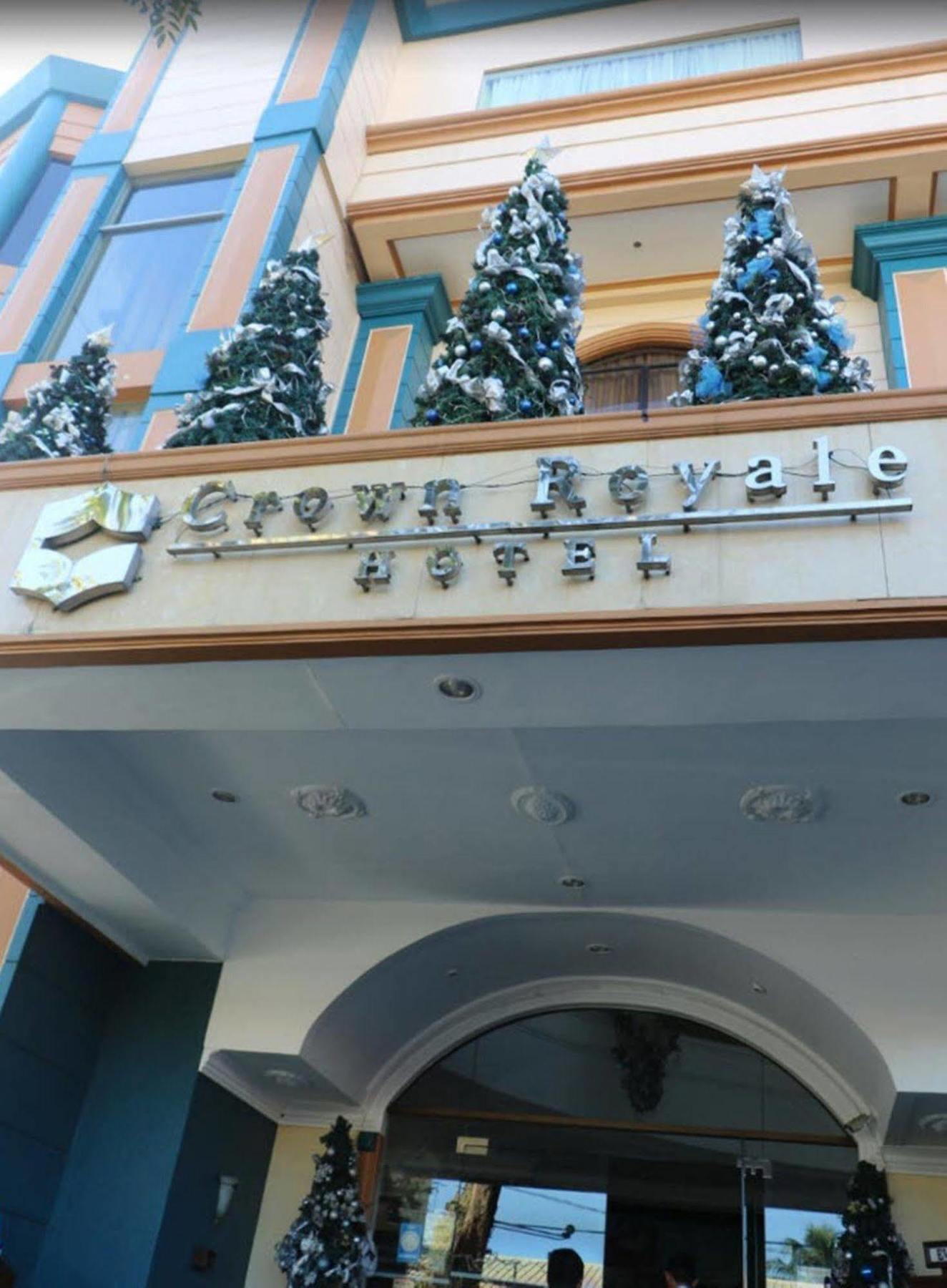 Crown Royale Hotel Balanga Extérieur photo